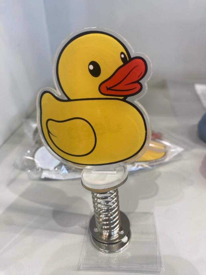 Jeepアクリルダック
