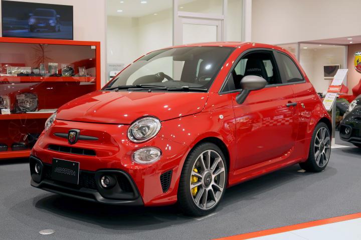 ABARTH 695 Turismo MTA RHD