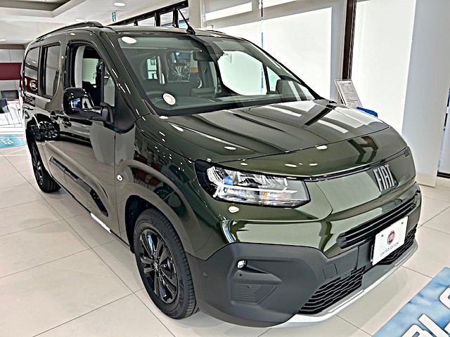 NEW DOBLÒ Maxi Green Color Edition