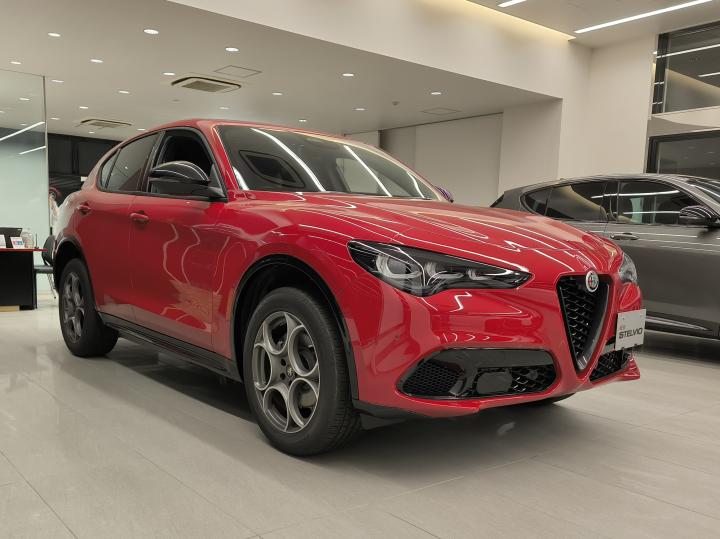 STELVIO 2.0 TURBO Q4 SPRINT