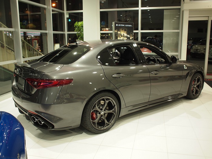 アルファ ロメオ調布｜展示車・試乗車｜Alfa Romeo Official Dealer Site