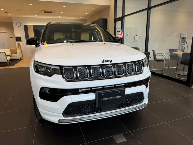 Compass Track Edition